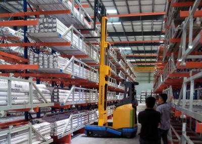 China Warehouse Steel Singlel Side Cantilever Storage Racks For Distribution Center for sale