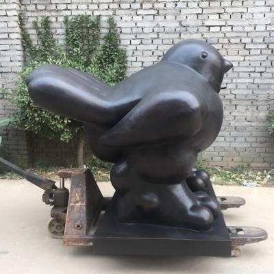 China Western Bronze Life Size Bird Statue by Fernando Botero Sculpture Cast Bronze for sale