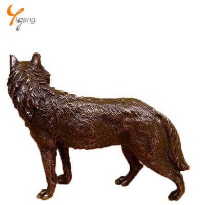 China Western Life Size Animal Garden Sculptures Wolf Statue for sale