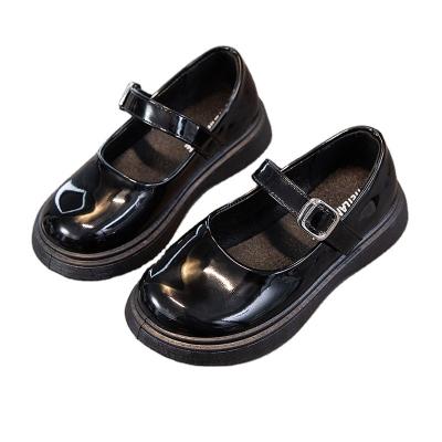 China Wholesale New Style White Patent Leather Shoes For Girls School Black Shiny Wedding Princess Shoes 26-37# en venta