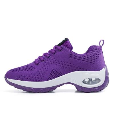 China New outdoor air cushion large size women's fitness sports dance shoes zu verkaufen