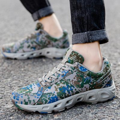 China Guaranteed quality unique men's camouflage outdoor sports tooling casual running wading shoes Te koop