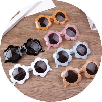 China New trend girls UV400 anti child sun glass baby flower sunglass kids 2022 fashion shades sunglasses for sale