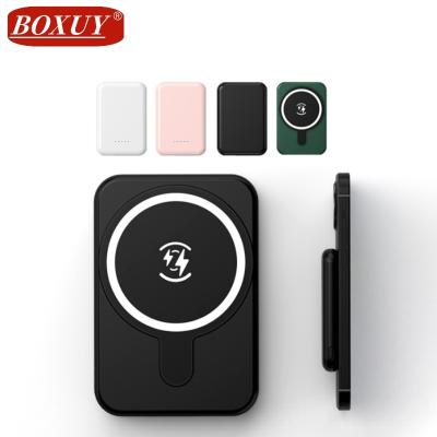 China Newest Mini Portable Magnetic Wireless Charger 5000mah Power Bank Powerbank Magnetic Wireless Charging Gift Logo OEM Customized Fast Charging Support for sale