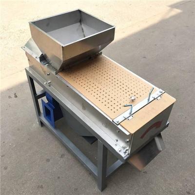 China High Capacity Commercial Industrial Automatic Peanut Roasted Dry Peeling Machine for sale