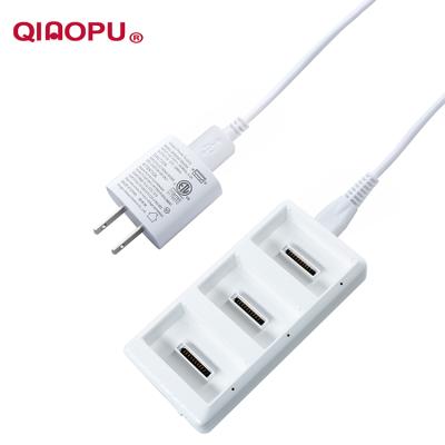 China QIAOPU Mobile Phone 3 x USB Power Cord Retractable USB Adapter for sale