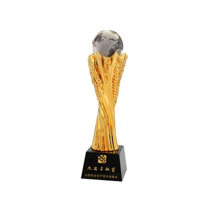 China Realistic League Winner Folk Art Resin Trophy Crystal Globe Top Fantasy Cup Trophy Champions League Trophy for sale