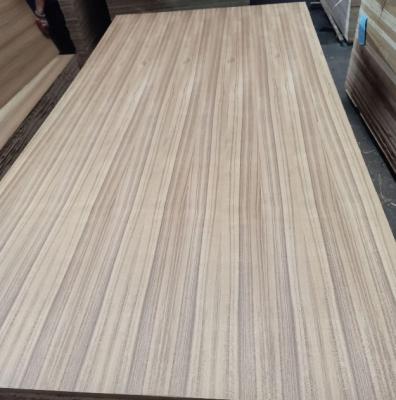 China 6mm Modern Plywood Oak Ash Fancy Commercial Plywood Veneer Natural Teak Faced Wood for sale