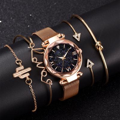 China Other New Simple Bracelet Set Fashion Watch Quartz Hand Set Series Fashion Ladies Watch for sale