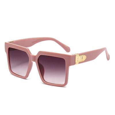 China S1548 fashion sunglasses personality exaggerated sunglasses slimming hip hop lenses shape large square frame sunglasses wholesale for sale