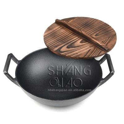 China High Quality Sustainable Chinese Black Round Cast Iron Cookware Wok Sets With Wooden Cover for sale