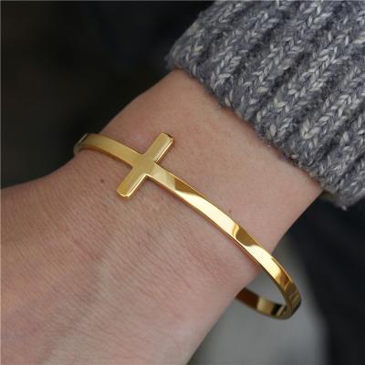 China Nickel Free Lead Free Thin Type Hip Hop Stainless Steel Cuff Religious Cross Bangle Smooth Cross Open Bangle for sale