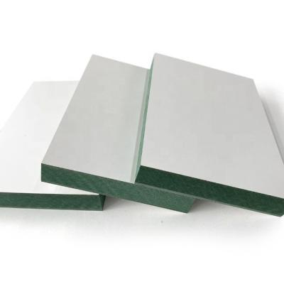 China Moisture-Proof Best selling Melamine green MDF board moisture proof MDF Board for Outdoor Furniture,Green mdf board price for sale