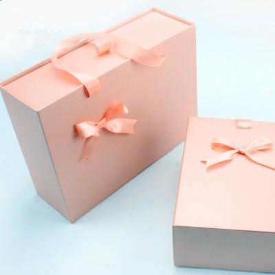 China Recyclable Custom Luxury Pink Gift Drawer Packaging Box With Ribbon for sale