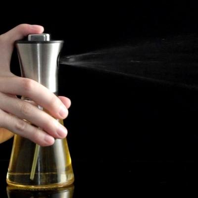 China Hot Selling Steamable Oil Spray Bottle 304 Stainless Steel Spray Bottle Press Fitness Oil Control Bottle Glass Kitchen Tool Accessories for sale