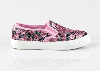 China El resbalón femenino de la lona de las muchachas de las lentejuelas rosadas coloridas en los zapatos forma el OEM/el ODM en venta