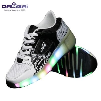 Chine Confortables menés s'allument badinent des chaussures de patin de rouleau que la LED allument des chaussures à vendre