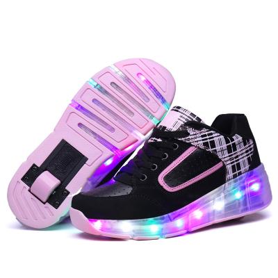 China Freizeitschuhe Multicolors LED, die geführt blitzen, leuchten den Rollen-Turnschuhen, die für Arten Unisex sind zu verkaufen