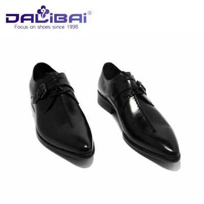 China Zapatos de vestir del cuero de la punta puntiaguda de Fashional para el hombre, amarillo negro del vino tinto en venta