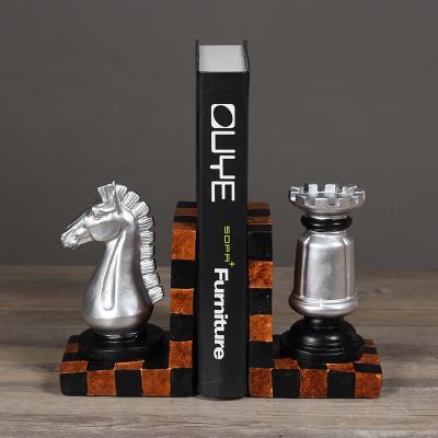 China Art Decor European Style Resin Opens Chess Bookends Study Book Ends Decorative Creative Home Decoration Ornaments for sale