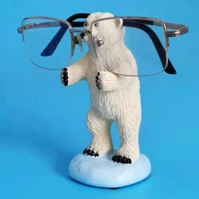 China Polar Bear Home Furniture Glasses Display Stand Resin Crafts Gifts Glass Animal Holder JLJ20211222 for sale