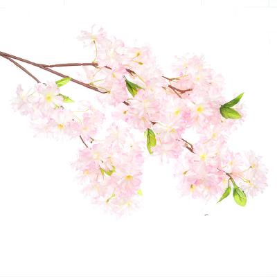 China Silk Realistic Imitation Cherry Blossoms Decoration Realistic Imitation Cherry Blossom Home Balcony Ceiling Plant Balcony Plant Festival Gifts Silk for sale