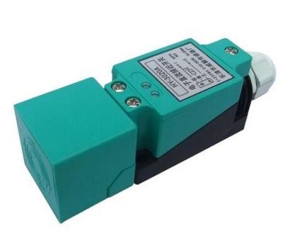 China Inductive proximity switches HY-3020AB HY-3020CD DC three-wire normally open + normally closed for sale