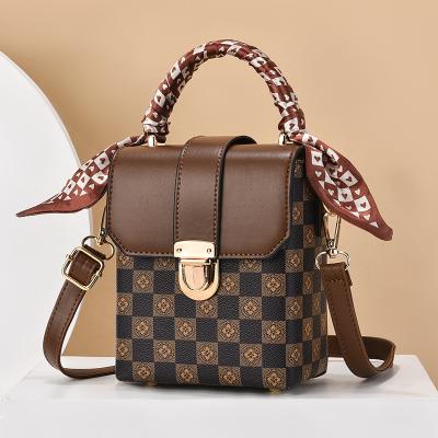 China High Quallity New Minimalist Scarf 2024 Fashionable Plaid Small Square Bag Versatile Casual Retro Women's Mini Bag for sale