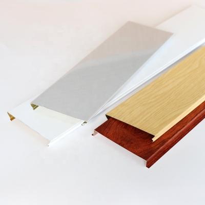 China Artistic Wood Texture Metal Film Laminated Panel Ceiling Linear Aluminum Grain Partition U Shaped Ceiling for sale