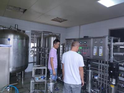 China Equipo de dos fases de la purificación del agua de la ósmosis reversa 2T/H en venta