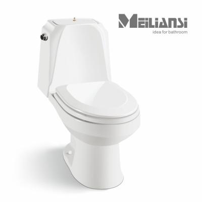 중국 Traditional China Factory Ceramic Gravity Flushing S Trap Toilet Set Bathroom WC Two Piece Toilet 판매용