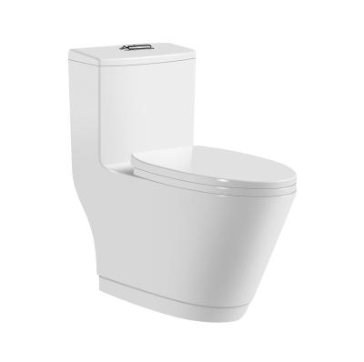 China Modern factory wholesales bathroom ware commode toilet sanitary ceramic one piece commode bathroom toilet en venta