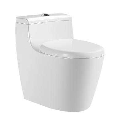 China Modern Ceramic Bathroom Sanitary Commode Toilet Wc New Arrival Siphonic Flush One Piece Toilet en venta