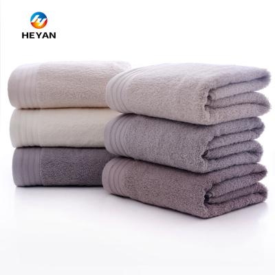 China Disposable Bath Towel Luxury Cotton Hand Robe 5 Star Beach Hotel for sale