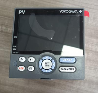 Cina Controller di temperatura di Yokogawa UT35A-001-11-00 in magazzino in vendita