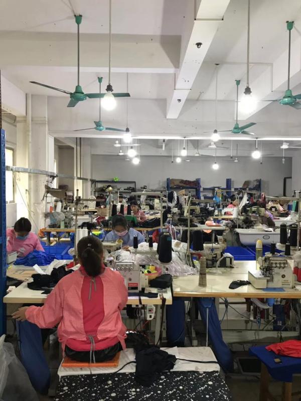 Verified China supplier - Zhongshan Xiaolan Hongyi Garment Factory