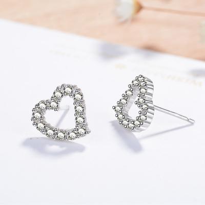 China CLASSIC 925 Sterling Silver Needle Sparkling Rhinestone Small Heart Stud Earrings Crystal Heart Shape Earrings Hypoallergenic Jewelry for sale