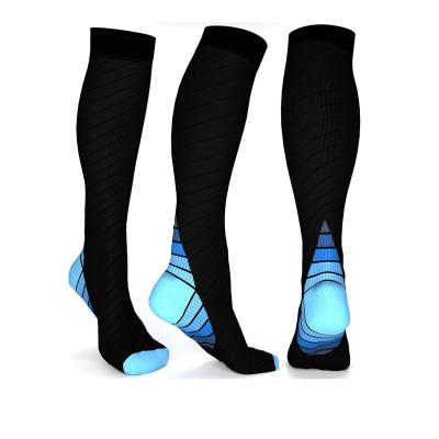 China Wholesale Antibacterial Custom Design 20-30mmhg Football Medical Knee High Running Sports Compression Retraining Socks For Men for sale