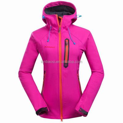 China OEM Anti Shrink Outdoor Women Waterproof Softshell Jacket Quick Dry Hooded Winter Solid Coat for sale