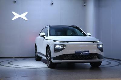 China Xpeng G9 SUV eléctrico puro Medio a grande 5 puertas 5 asientos Diseño único de Xiaopeng Electric Car en venta