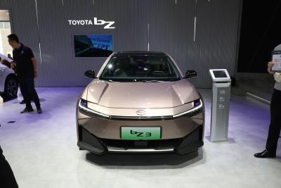 China BZ3 Toyota Electric Vehicles 4 Door 5 Seater Sedan Single Speed Direct Drive for sale