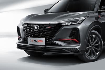 中国 ガソリンチャンガンSUV CS75 スポーツデザインと快適な運転体験 販売のため