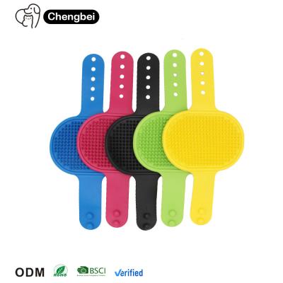 China Adjustable Handle Dog Bath Brush TPR Massage Rubber Curry Comb Dog Grooming for sale