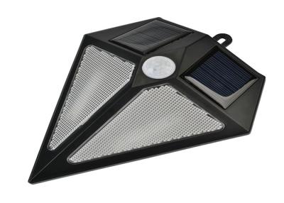 China Triangle Solar Powered Motion Sensor Security Light Environmentally Friendly for sale