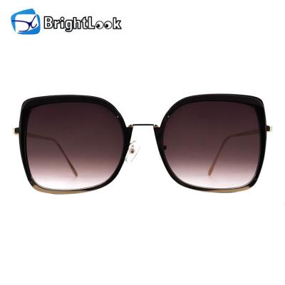 China 2020 summer fashion comfort metal frames new brand wholesale large and plastic mixed sunglasses for sale