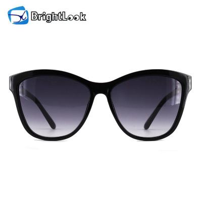 China Comfort 2020 summer new fashion hot sale new brand wholesale classic style for man and women plastic sunglasses for sale