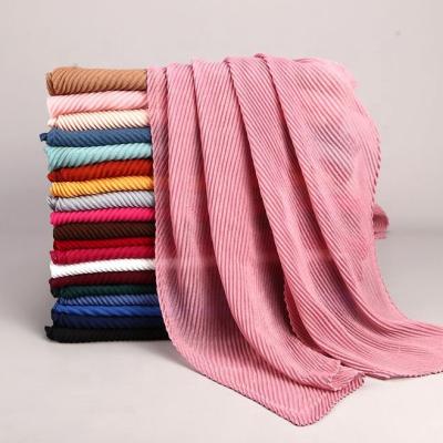 China Dress.scarf Fashion Pleated Maxi Muslim Hijab Women Wrinkle Scarves Plain Maxi Crinkled Hijabs Scarf Elegant for sale