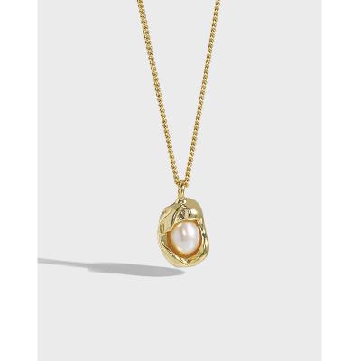 China Romantic 18K Gold Plated Silver Fine Jewelry Freshwater Pearl Necklace 925 Pearl Pendant Necklace for sale