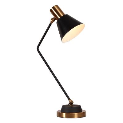 China European Nordic Creative Simple Warm Postmodern Luxury Lamp Bedroom Bedside Lamp Study Office Revealed American Reveal Lamp for sale