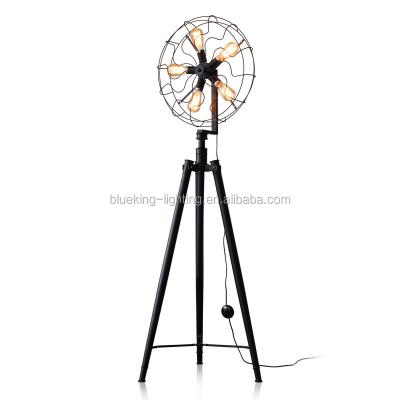 China Decorative Industrial Retro Traditional Art Iron Bracket Pole Floor Lamp Fan Shape For Indoor Hotel Home for sale